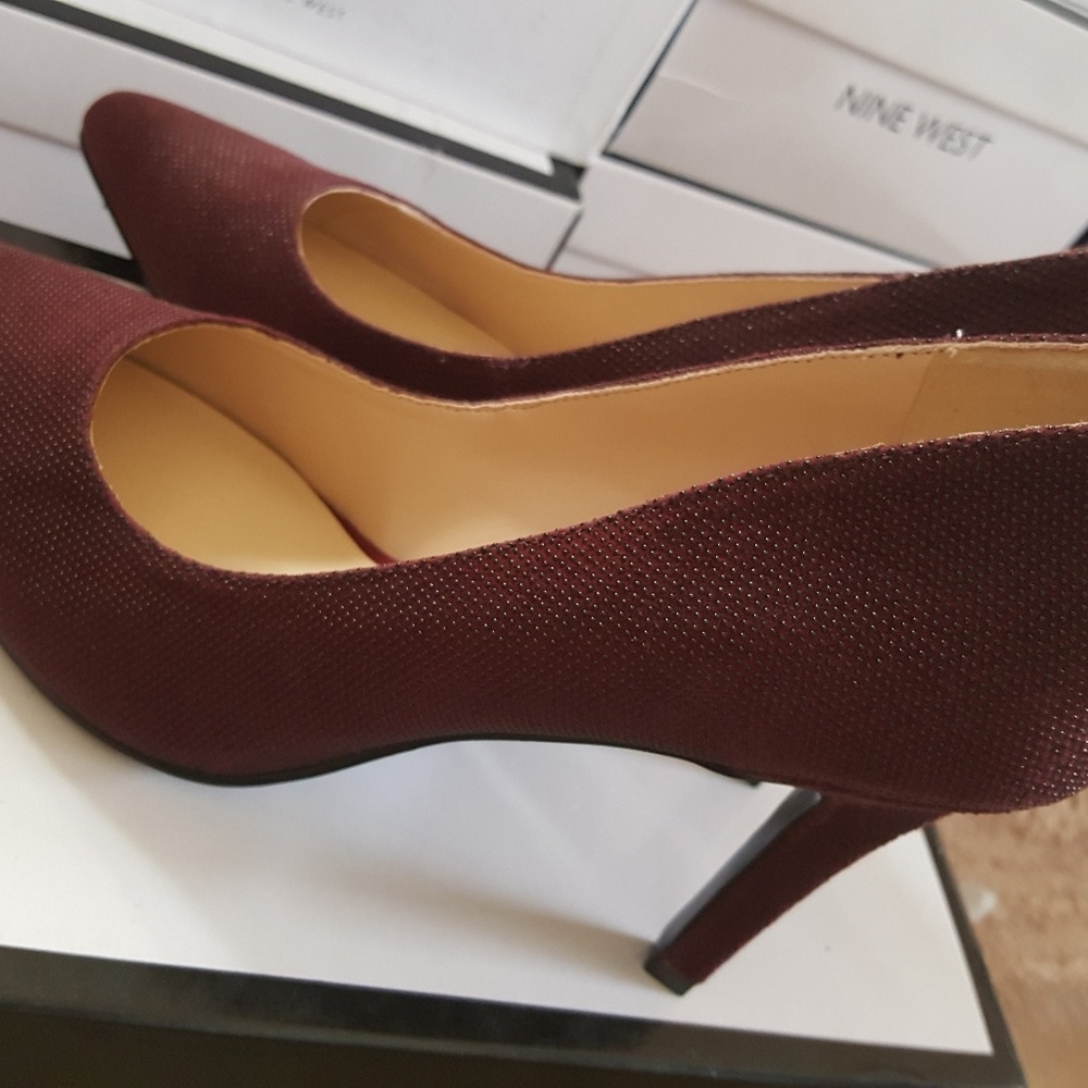 NEW Nine West- see spot